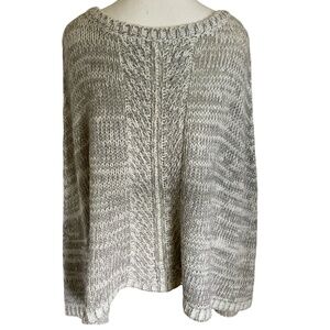 White House/Black Market Women's Knit Poncho/Cape - Metallic Thread Detail.Sz L
